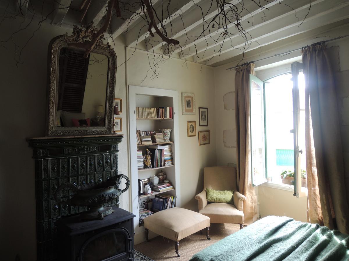 Maison d'hôtes les volets verts et sa brocante Ecueille Exterior foto
